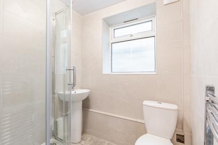 1 bedroom Flat to let in 289 Harrogate Road, Moortown, Leeds, LS17