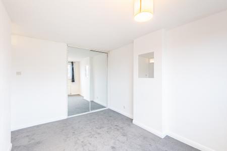 3 bedroom Semi-detached house to let in Sunningdale Avenue, Alwoodley, Leeds, LS17