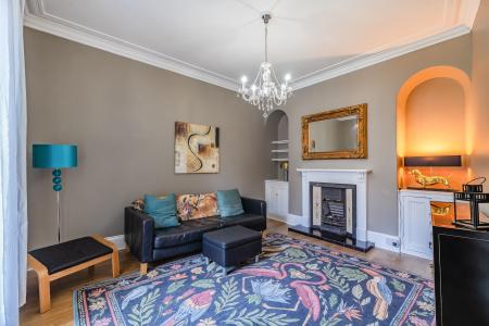 2 bedroom Town house for sale in Harrogate Road, Chapel Allerton, Leeds, LS7