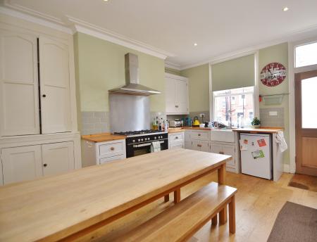 1 bedroom Flat to let in Methley Place, Chapel Allerton, Leeds, LS7