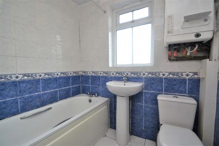 1 bedroom Flat to let in 289 Harrogate Road, Moortown, Leeds, LS17