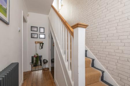 3 bedroom End of terrace house to let in Henconner Gardens, Chapel Allerton, Leeds, LS7