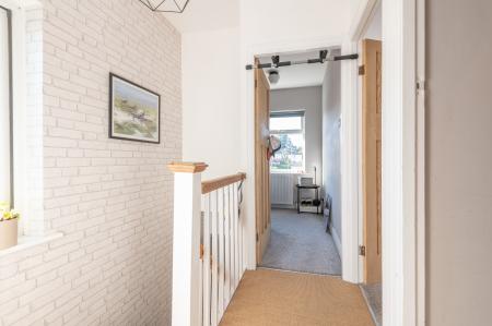 3 bedroom End of terrace house to let in Henconner Gardens, Chapel Allerton, Leeds, LS7