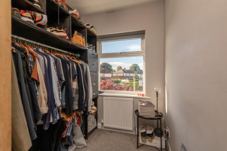 3 bedroom End of terrace house to let in Henconner Gardens, Chapel Allerton, Leeds, LS7
