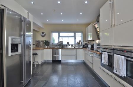 1 bedroom House share to let in Roxholme Road, Leeds, LS7