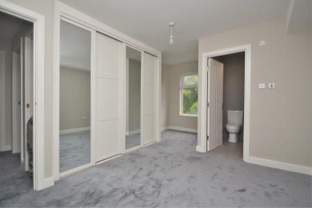 2 bedroom Flat to let in Westfield Terrace, Chapel Allerton, Leeds, LS7