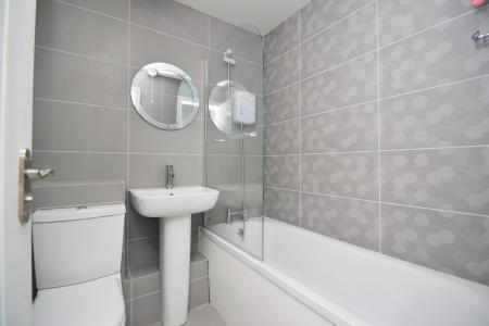 2 bedroom Flat to let in Westfield Terrace, Chapel Allerton, Leeds, LS7