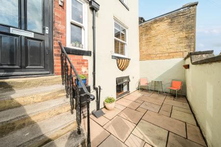 3 bedroom Town house for sale in Harrogate Road, Chapel Allerton, Leeds, LS7