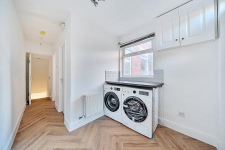 5 bedroom Terraced House for sale in Methley Drive, Chapel Allerton, Leeds, LS7