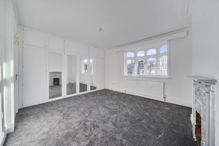 5 bedroom Terraced House for sale in Methley Drive, Chapel Allerton, Leeds, LS7