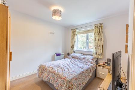 2 bedroom Flat to let in Potternewton Mount, Chapel Allerton, Leeds, LS7