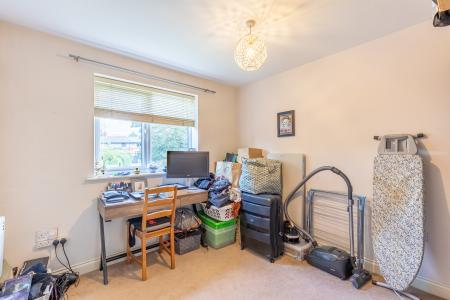 2 bedroom Flat to let in Potternewton Mount, Chapel Allerton, Leeds, LS7
