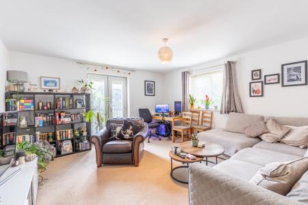 2 bedroom Flat to let in Potternewton Mount, Chapel Allerton, Leeds, LS7