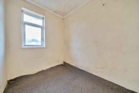 3 bedroom Semi-detached house for sale in Elmton Close, Middleton, Leeds, LS10