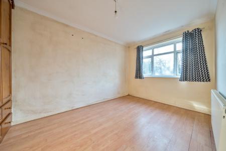 3 bedroom Semi-detached house for sale in Elmton Close, Middleton, Leeds, LS10