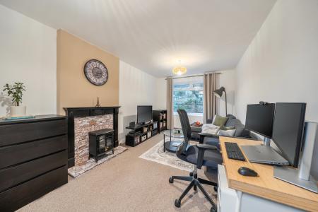 2 bedroom End of terrace house for sale in Larkhill Close, Roundhay, Leeds, LS8