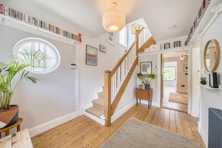 4 bedroom Semi-detached house for sale in Gledhow Park Crescent, Chapel Allerton, Leeds, LS7