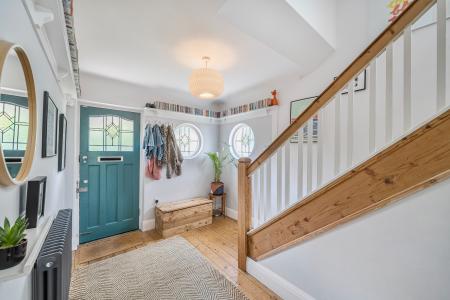 4 bedroom Semi-detached house for sale in Gledhow Park Crescent, Chapel Allerton, Leeds, LS7