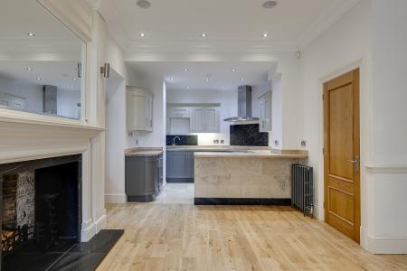 2 bedroom Flat to let in Wensley Drive, Chapel Allerton, Leeds, LS7