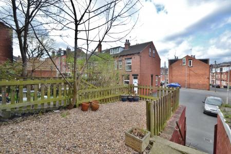 1 bedroom House share to let in Gordon Terrace, Meanwood, Leeds, LS6