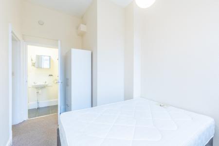 1 bedroom Flat to let in St Marys Road, Leeds, LS7