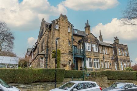 1 bedroom Flat to let in St Marys Road, Leeds, LS7