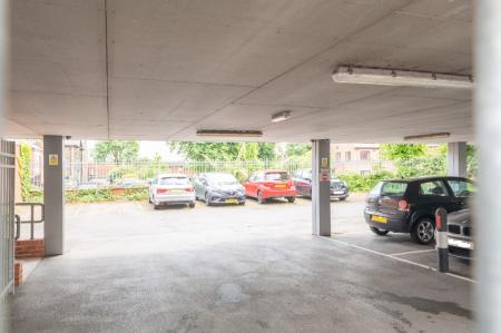 1 bedroom Flat to let in Lime Grove, Chapel Allerton, Leeds, LS7