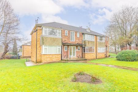 1 bedroom Flat to let in Princes Court, Moortown, Leeds, LS17