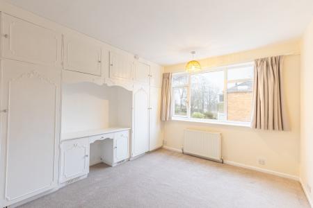 1 bedroom Flat to let in Princes Court, Moortown, Leeds, LS17