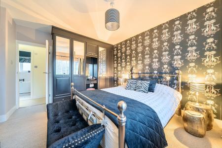 3 bedroom Semi-detached house for sale in North Grove Close, Oakwood, Leeds, LS8