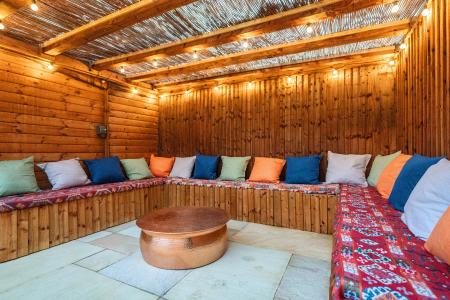 3 bedroom Semi-detached house for sale in North Grove Close, Oakwood, Leeds, LS8