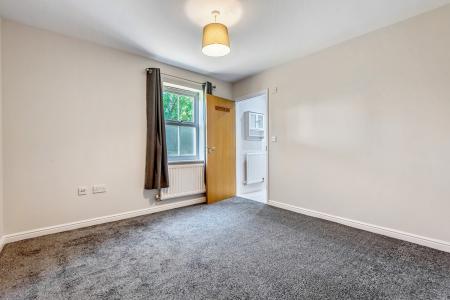 2 bedroom Flat to let in Charnley Drive, Chapel Allerton, Leeds, LS7