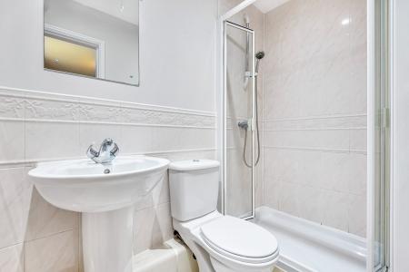 2 bedroom Flat to let in Charnley Drive, Chapel Allerton, Leeds, LS7