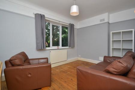 2 bedroom Flat to let in Newton Hill Court, Chapeltown Road, Chapel Allerton, Leeds, LS7
