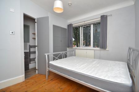 2 bedroom Flat to let in Newton Hill Court, Chapeltown Road, Chapel Allerton, Leeds, LS7