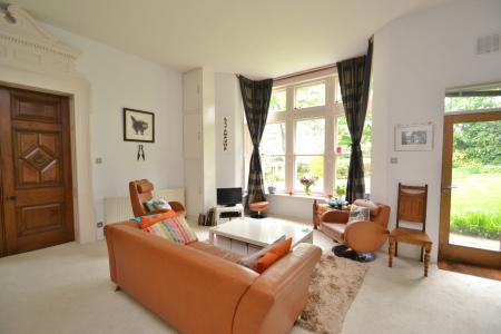 1 bedroom Flat to let in Allerton Hall, Wensley Drive, Chapel Allerton, Leeds, LS7