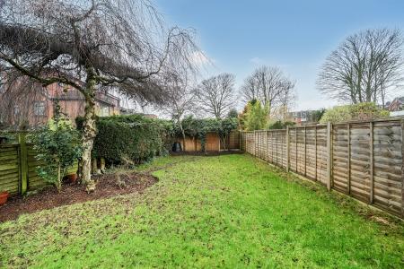 3 bedroom Semi-detached house for sale in Kingswood Crescent, Roundhay, Leeds, LS8