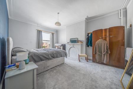 5 bedroom Semi-detached house for sale in Sholebrook Avenue, Chapeltown, Leeds, LS7