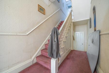 5 bedroom Semi-detached house for sale in Sholebrook Avenue, Chapeltown, Leeds, LS7