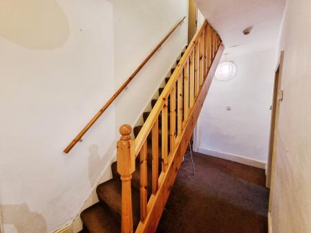 2 bedroom Duplex to let in Meanwood Road, Meanwood, Leeds, LS6