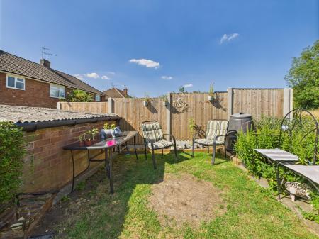 3 bedroom Semi-detached house for sale in Avondale Road, Wigston, LE18