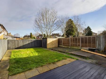 3 bedroom Semi-detached house for sale in Chistlehurst Avenue, Leicester