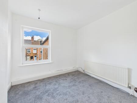 2 bedroom Terraced House for sale in Dartford Road, Leicester, LE2