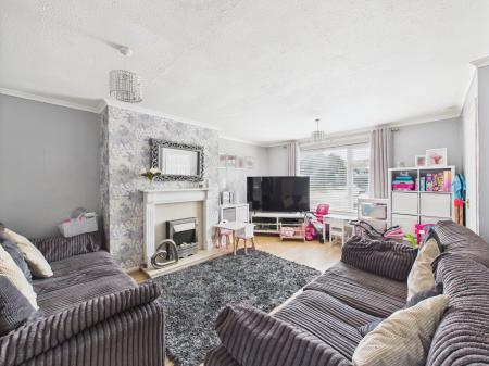 3 bedroom Terraced House for sale in Garnett Crescent, Leicester, LE2