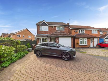 3 bedroom Detached house for sale in Mallard Drive, Leicester, LE7