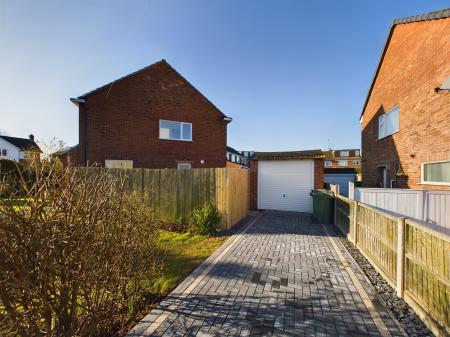 3 bedroom Semi-detached house for sale in Ulverscroft Road, Loughborough