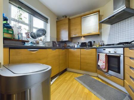 2 bedroom Flat for sale in Watergate Court, Leicester, LE3