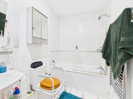 1 bedroom Flat for sale in 28 Western Road, Leicester, LE3