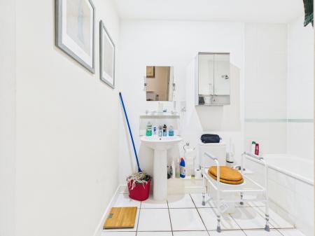 1 bedroom Flat for sale in 28 Western Road, Leicester, LE3