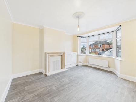 3 bedroom Semi-detached house to let in Fairfield Road, Oadby, LE2